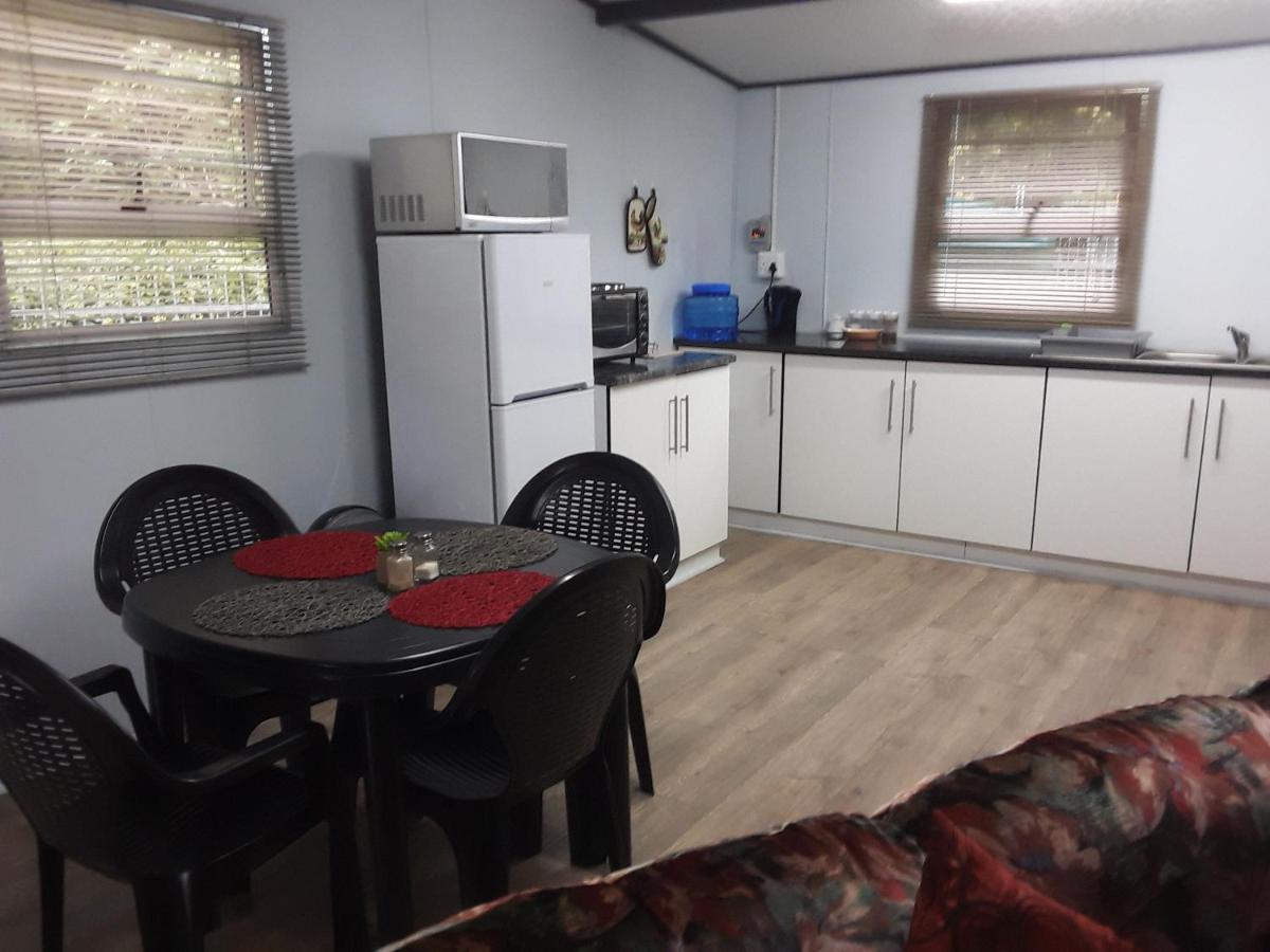 Nadine'S Self-Catering Accommodation Stormsrivier Εξωτερικό φωτογραφία